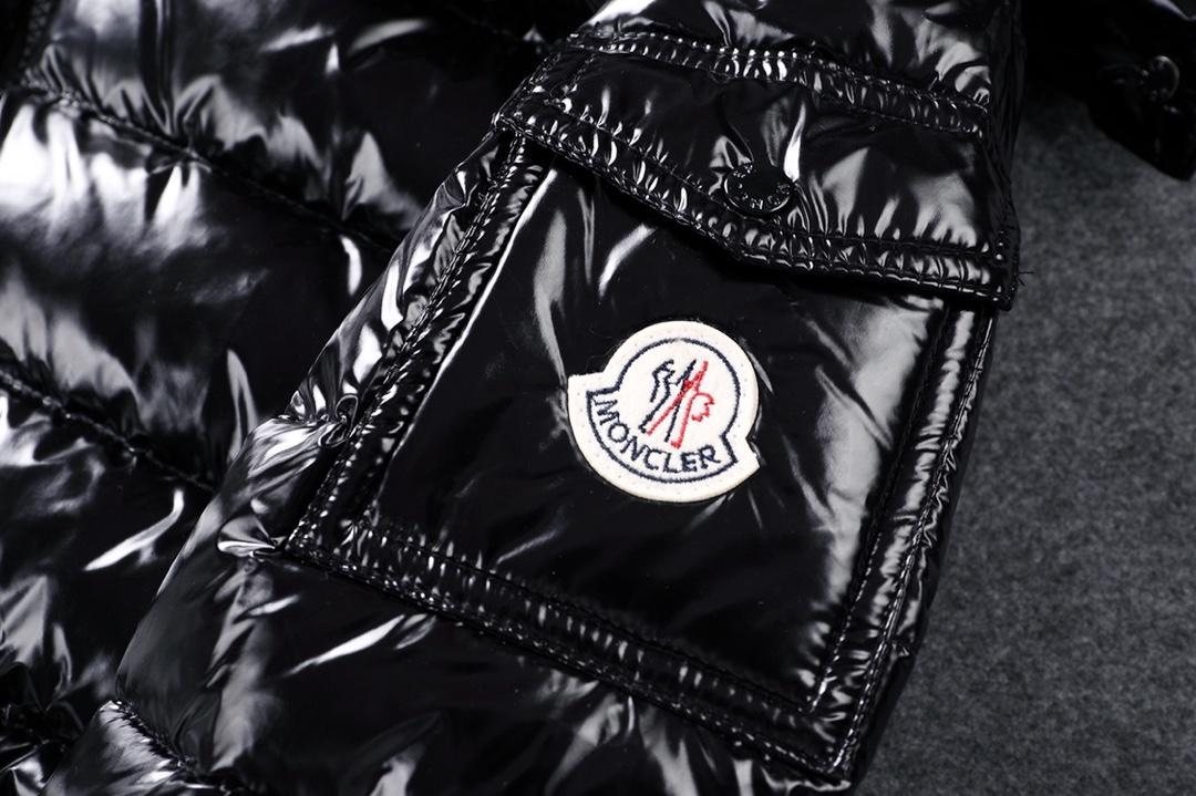 Womem Moncler coat Black Glossy Hooded Puffer Jacket — detail