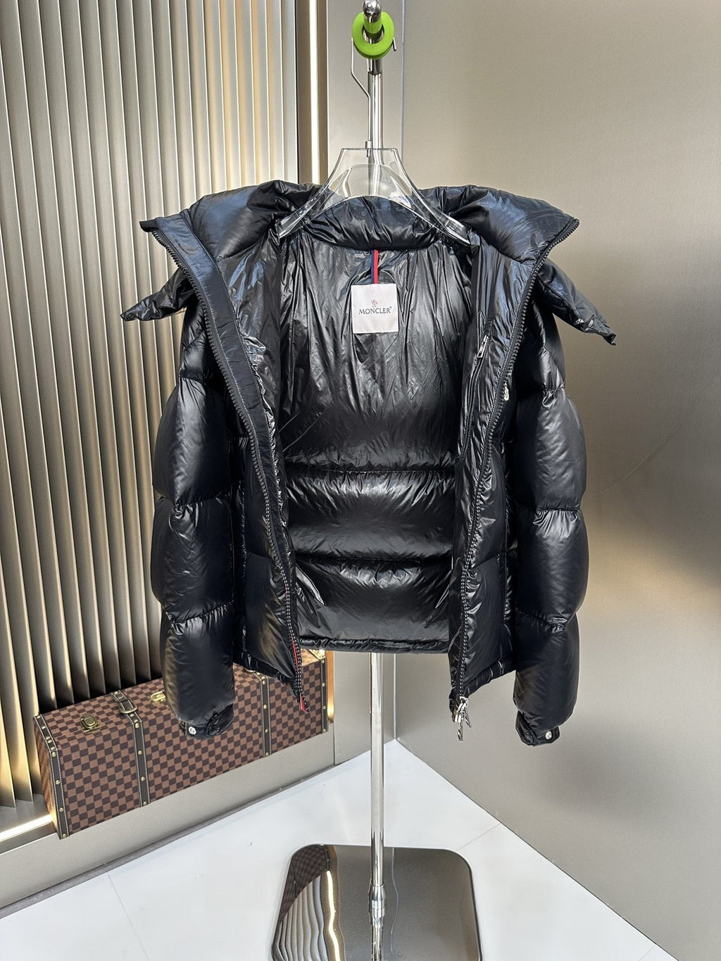 Men Moncler coat Black Hooded Puffer Jacket with Tricolor Zip Trim — hang_tag