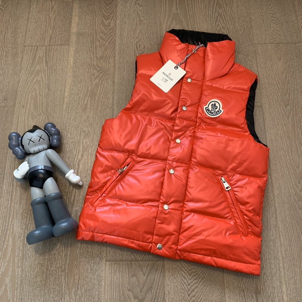 Moncler Glossy Quilted Down Vest — hang_tag