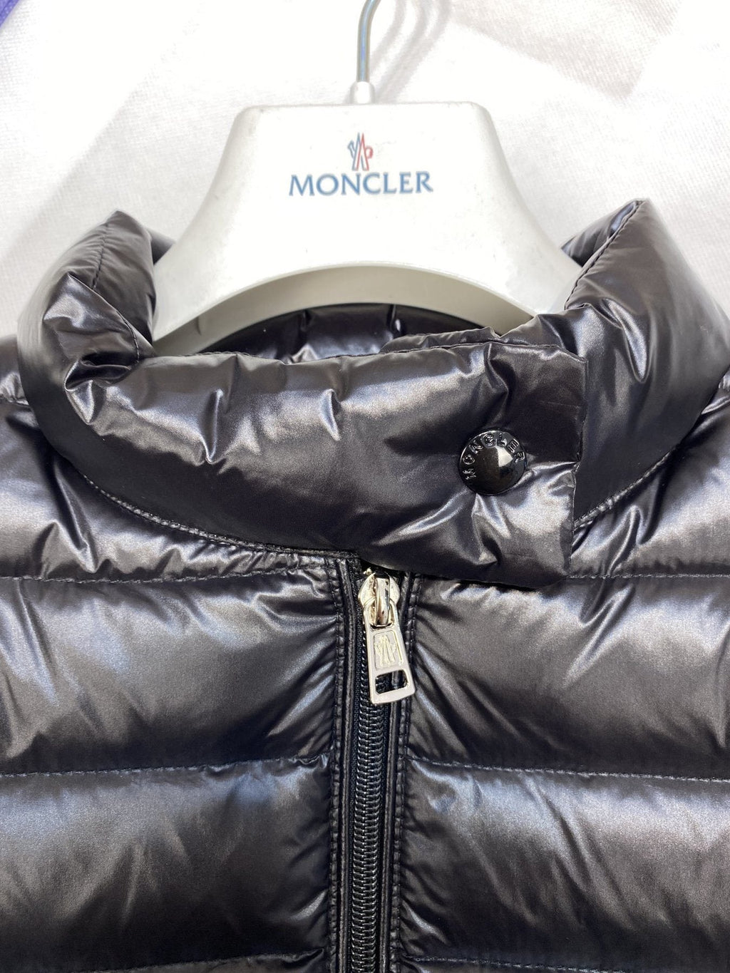 MONCLER Women's Quilted Stand-Collar Short Down Jacket — neck_label