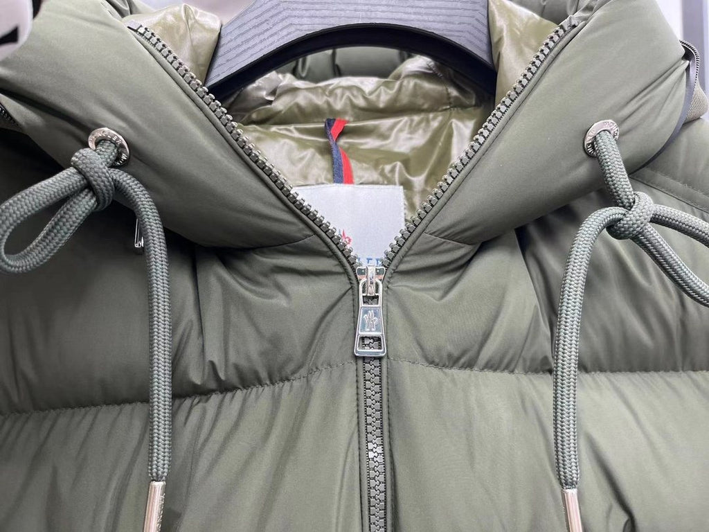 Moncler Hooded Short Down Coat — detail