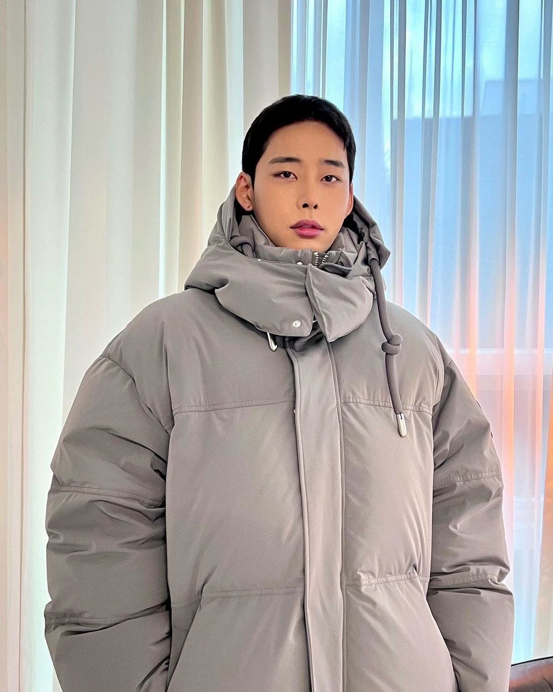 AMI Paris Hooded Quilted Puffer Jacket — front