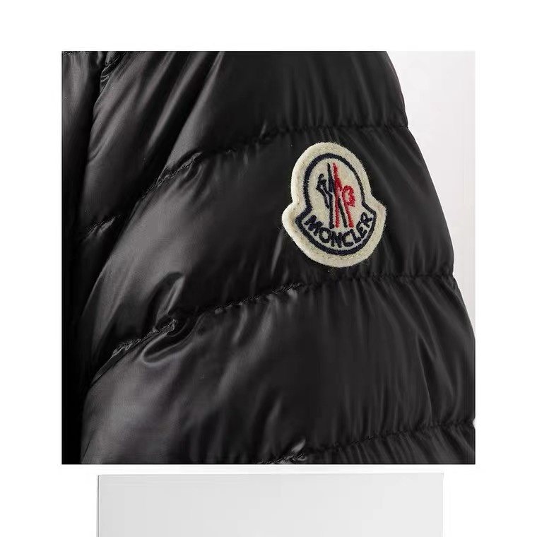 Moncler Women's Hooded Short Down Coat — detail