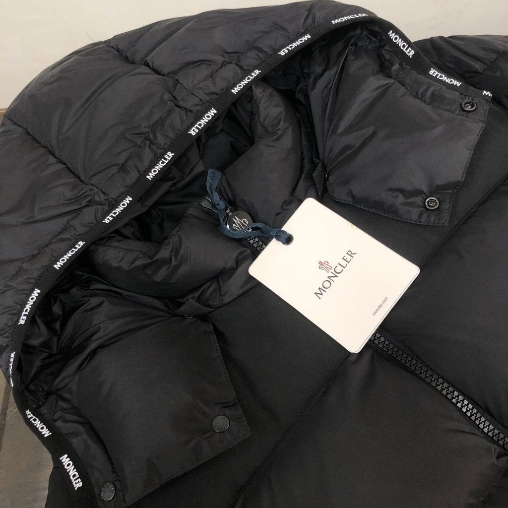 Moncler Black Detachable Hood Quilted Short Down Coat — hang_tag