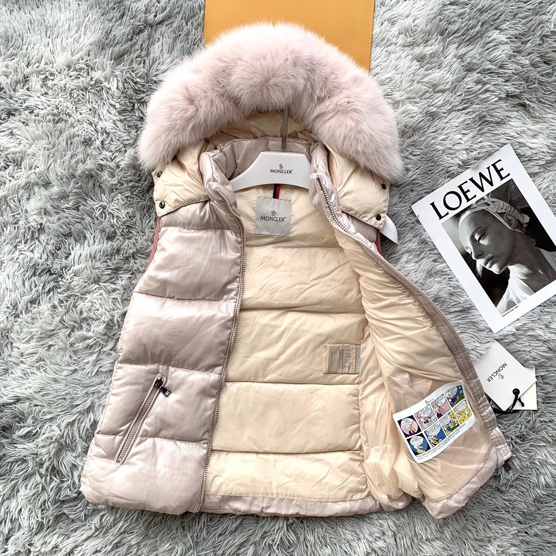 Moncler Fur-Trimmed Hooded Down Vest — neck_label