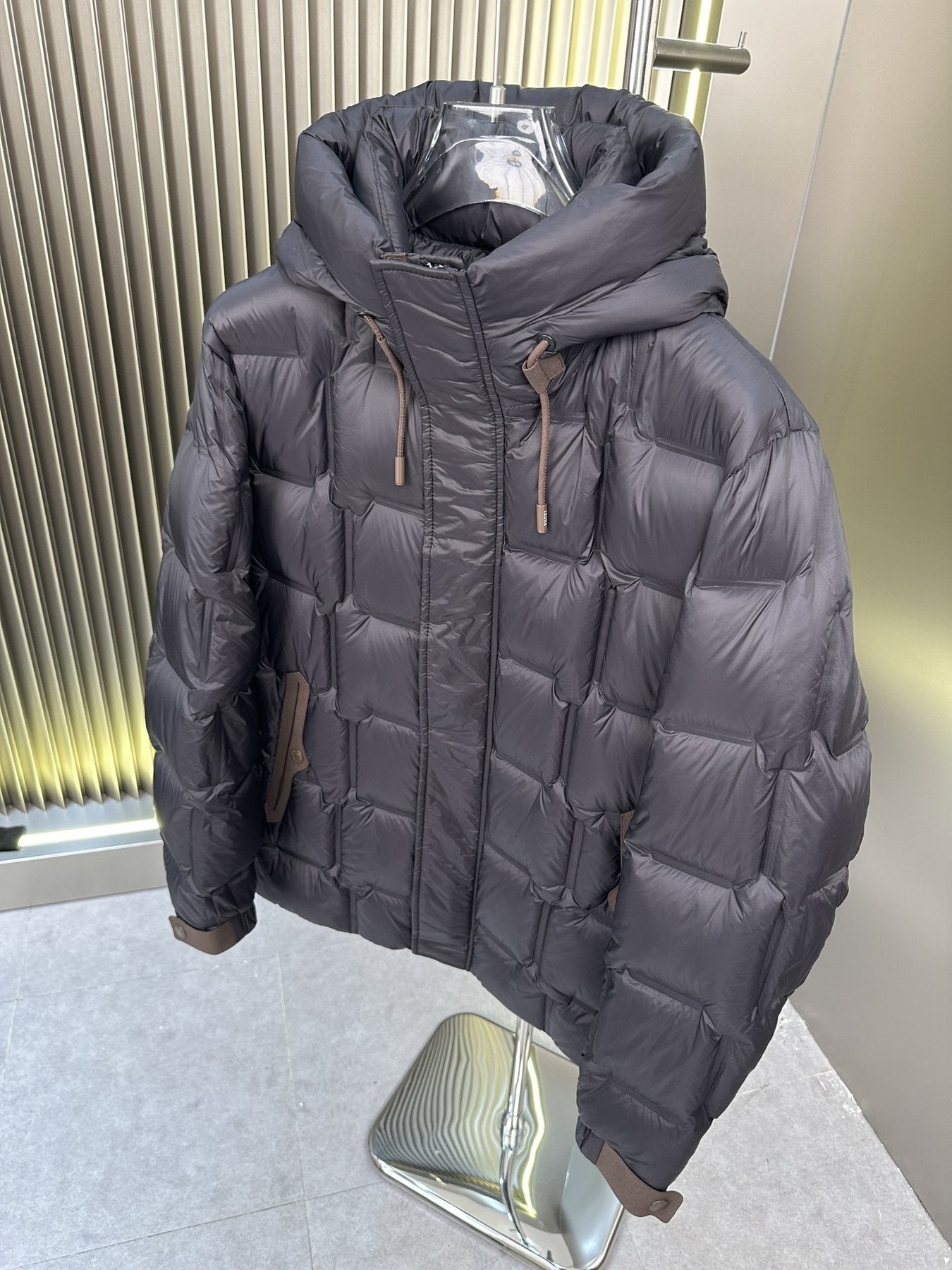 Zegna Quilted Hooded Short Down Coat — detail