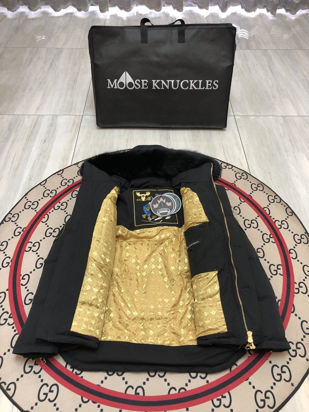 Moose Knuckles Fur-Trim Hooded Puffer Jacket — detail