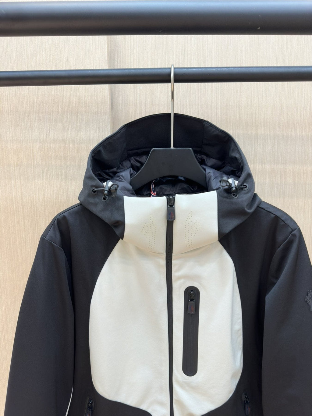 Moncler Color-Block Hooded Puffer Coat — detail