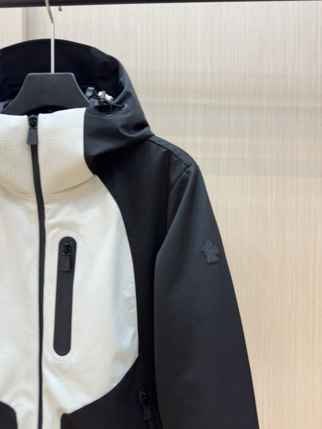 Moncler Color-Block Hooded Puffer Coat — detail