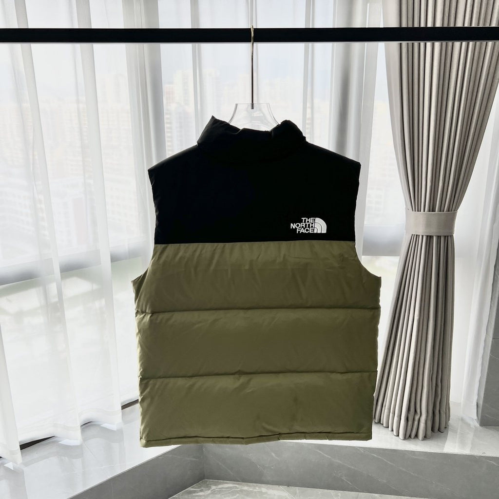 THE NORTH FACE 1996 Contrast-Yoke Down Vest — back
