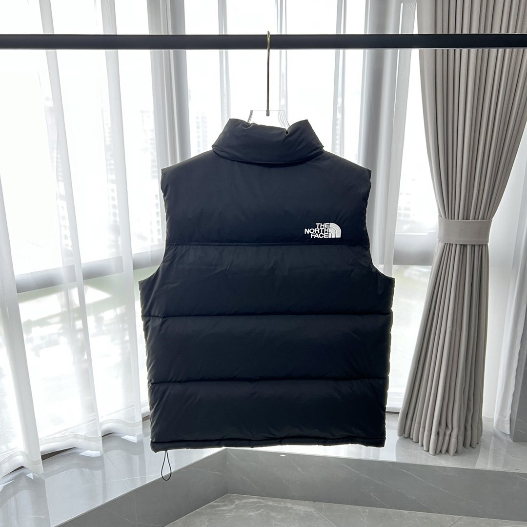 THE NORTH FACE 1996 Contrast-Yoke Down Vest — back