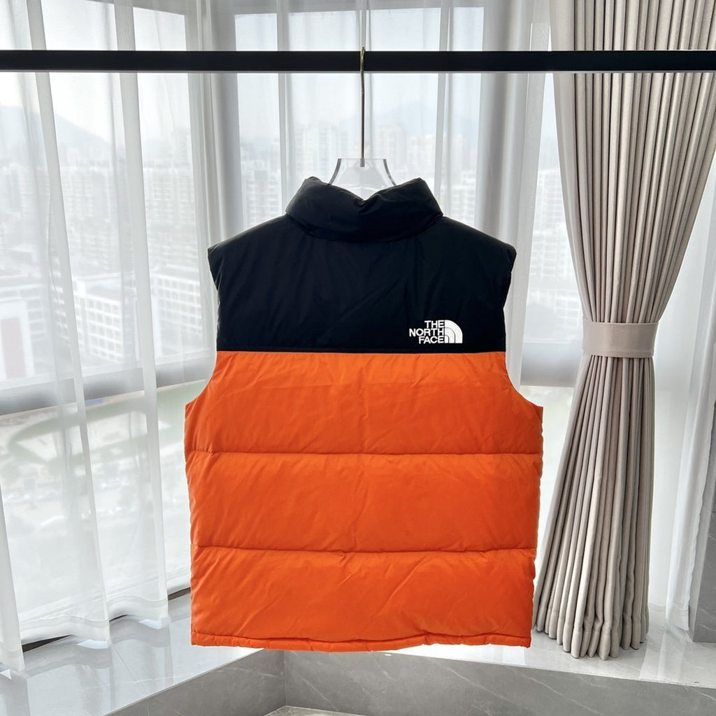 THE NORTH FACE 1996 Contrast-Yoke Down Vest — back