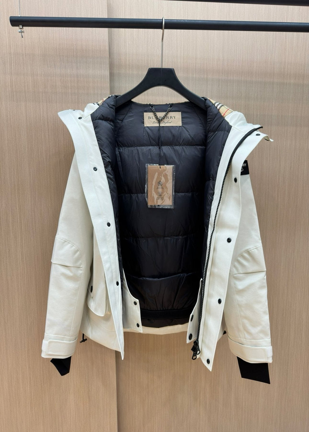 Burberry Hooded Utility Short Down Jacket — hang_tag