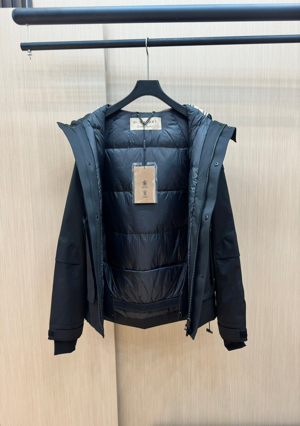 Burberry Hooded Utility Short Down Jacket — hang_tag