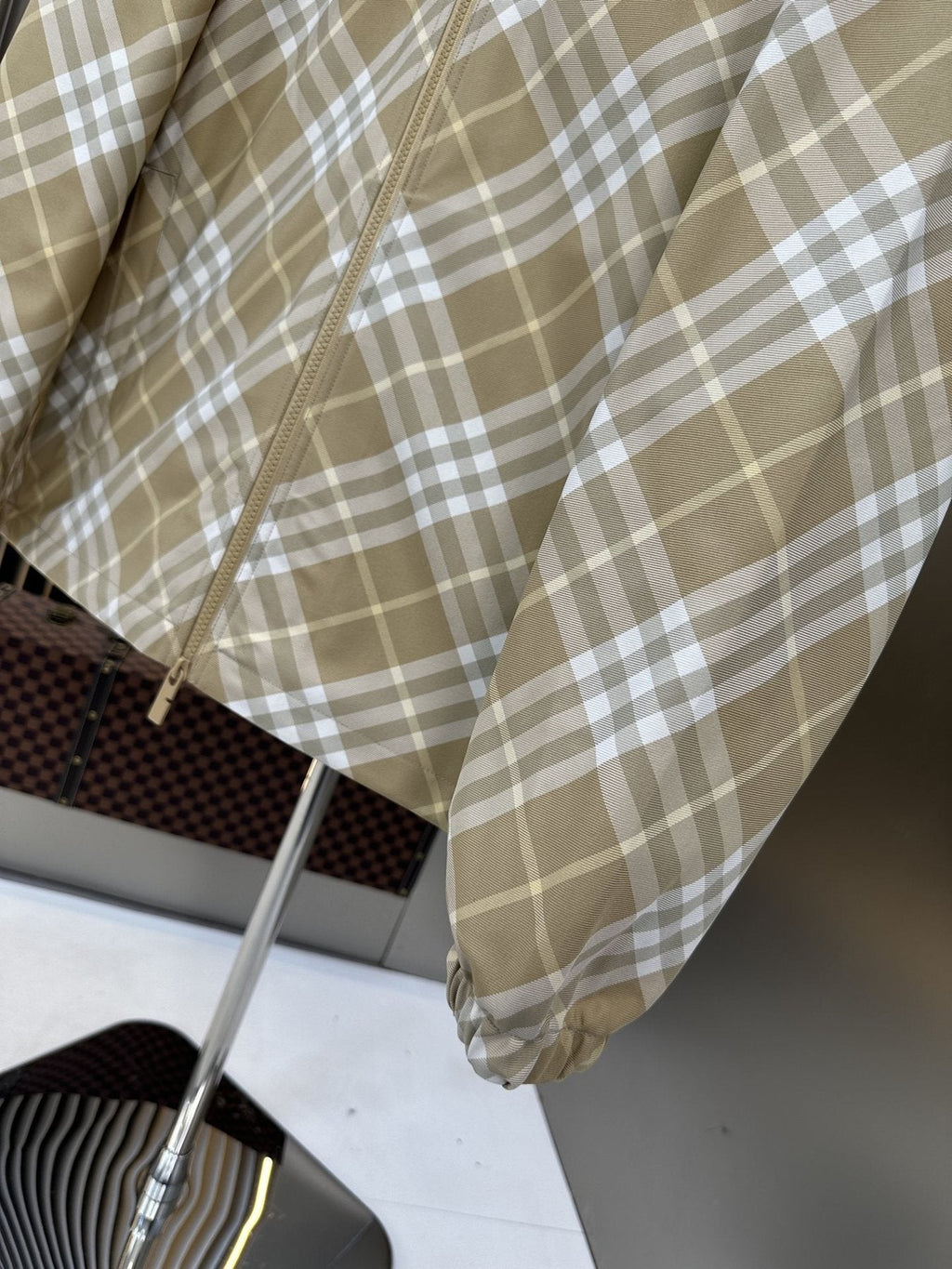 Burberry Beige Check Hooded Zip Jacket — detail