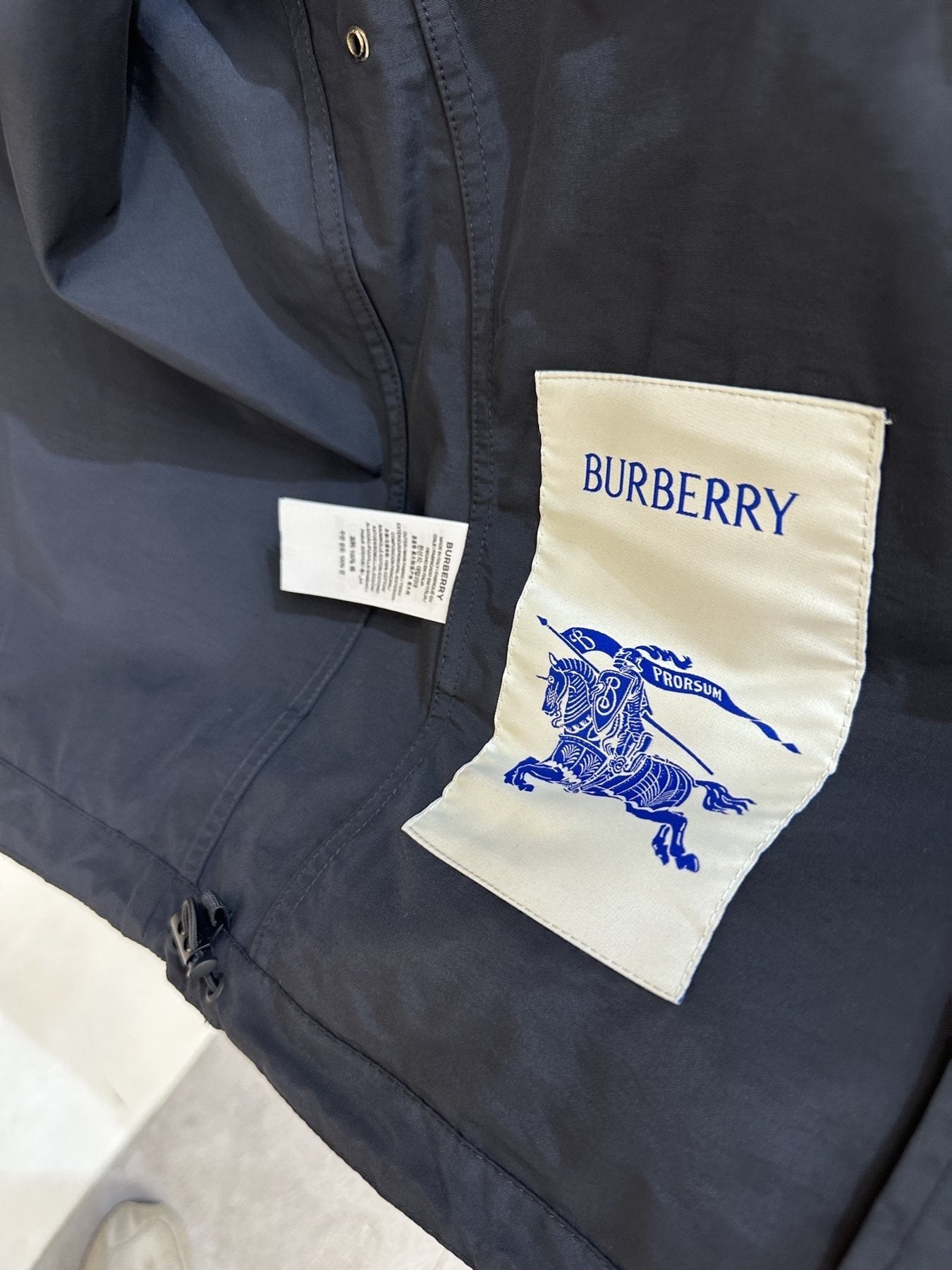 Burberry Hooded Zip-Front Jacket — neck_label