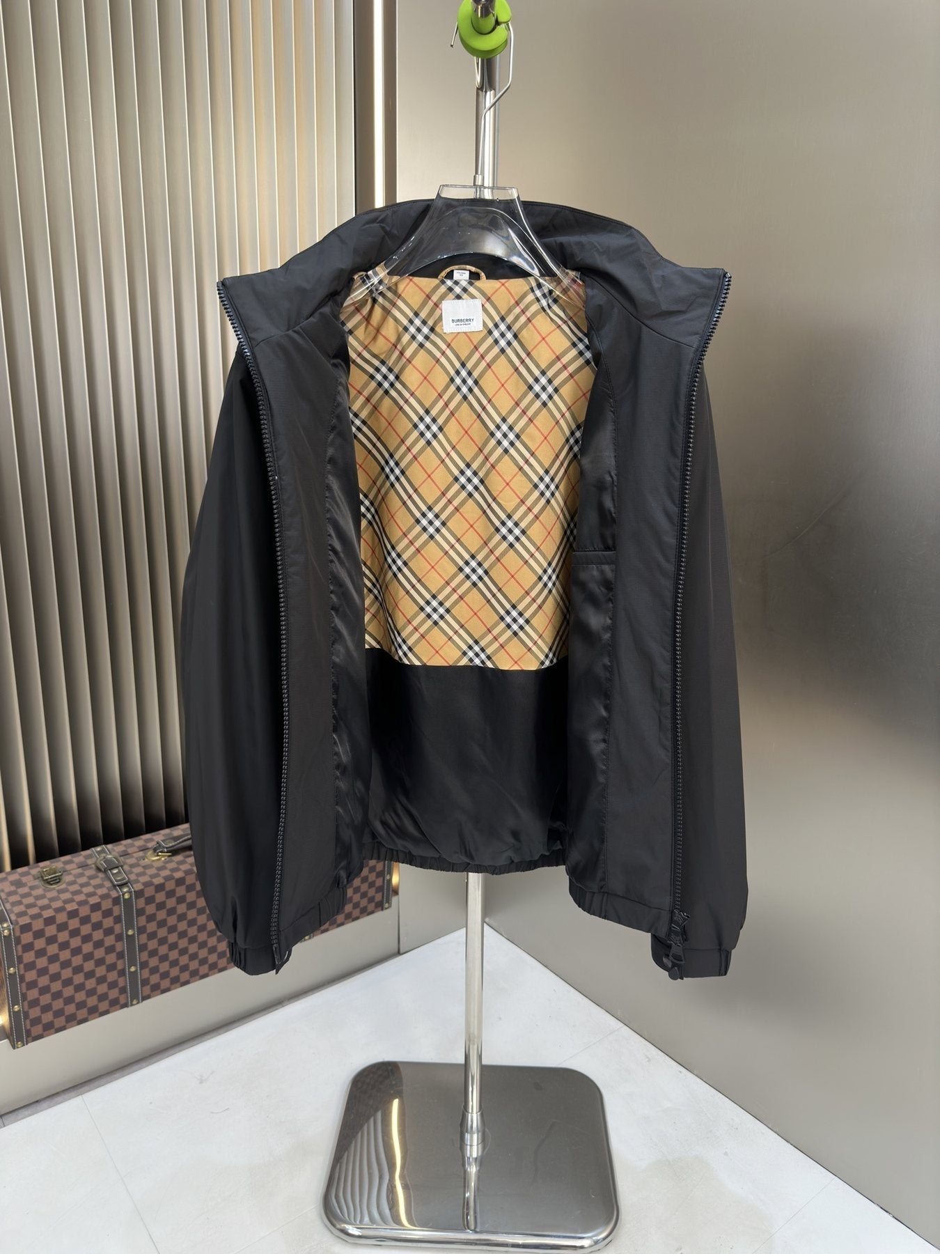 Burberry Hooded Checked-Lining Zip Jacket — hang_tag