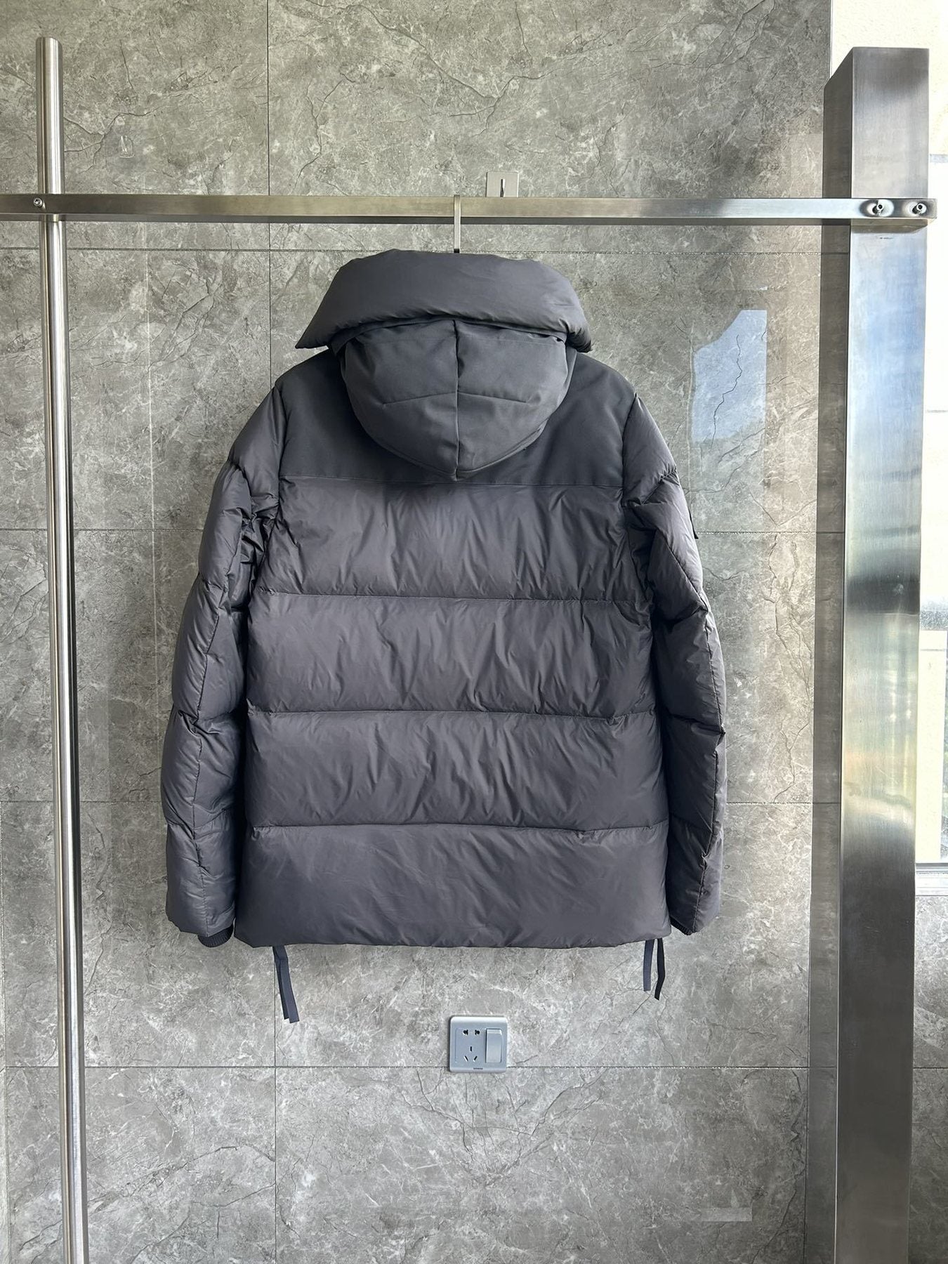 Canada Goose Men's Hooded Quilted Puffer Jacket — back