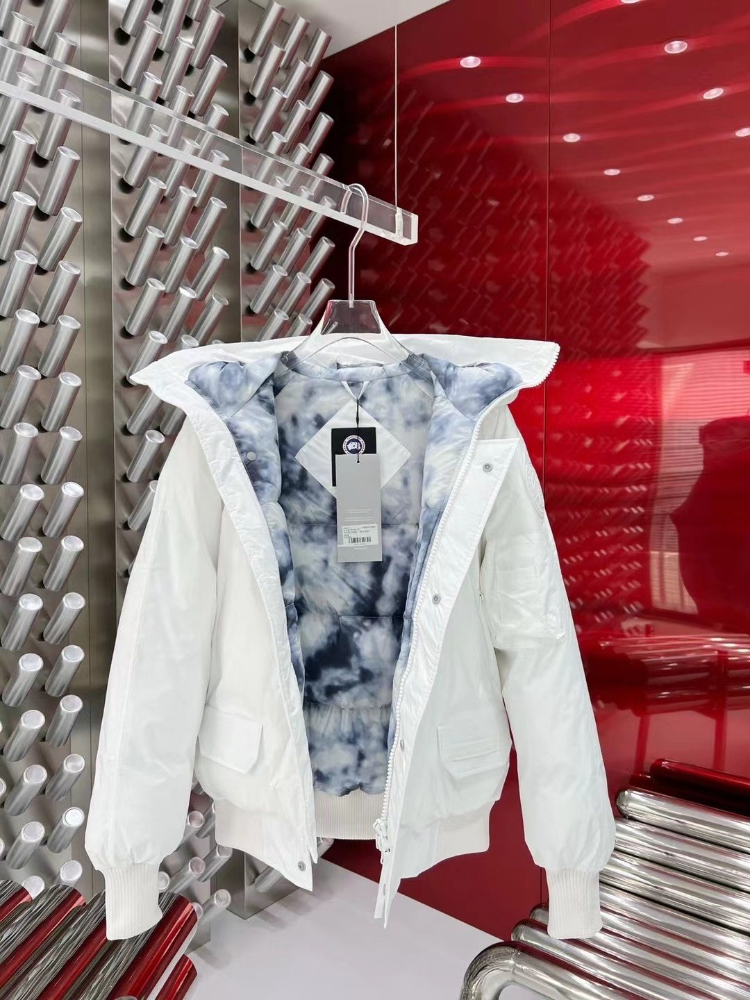 Canada Goose Hooded Puffer Jacket — hang_tag