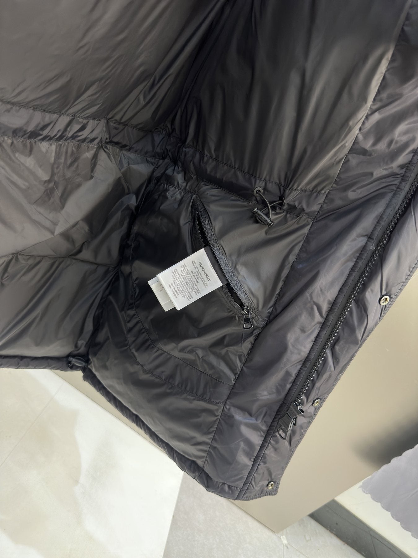 Burberry Black Hooded Quilted Puffer Jacket — hang_tag