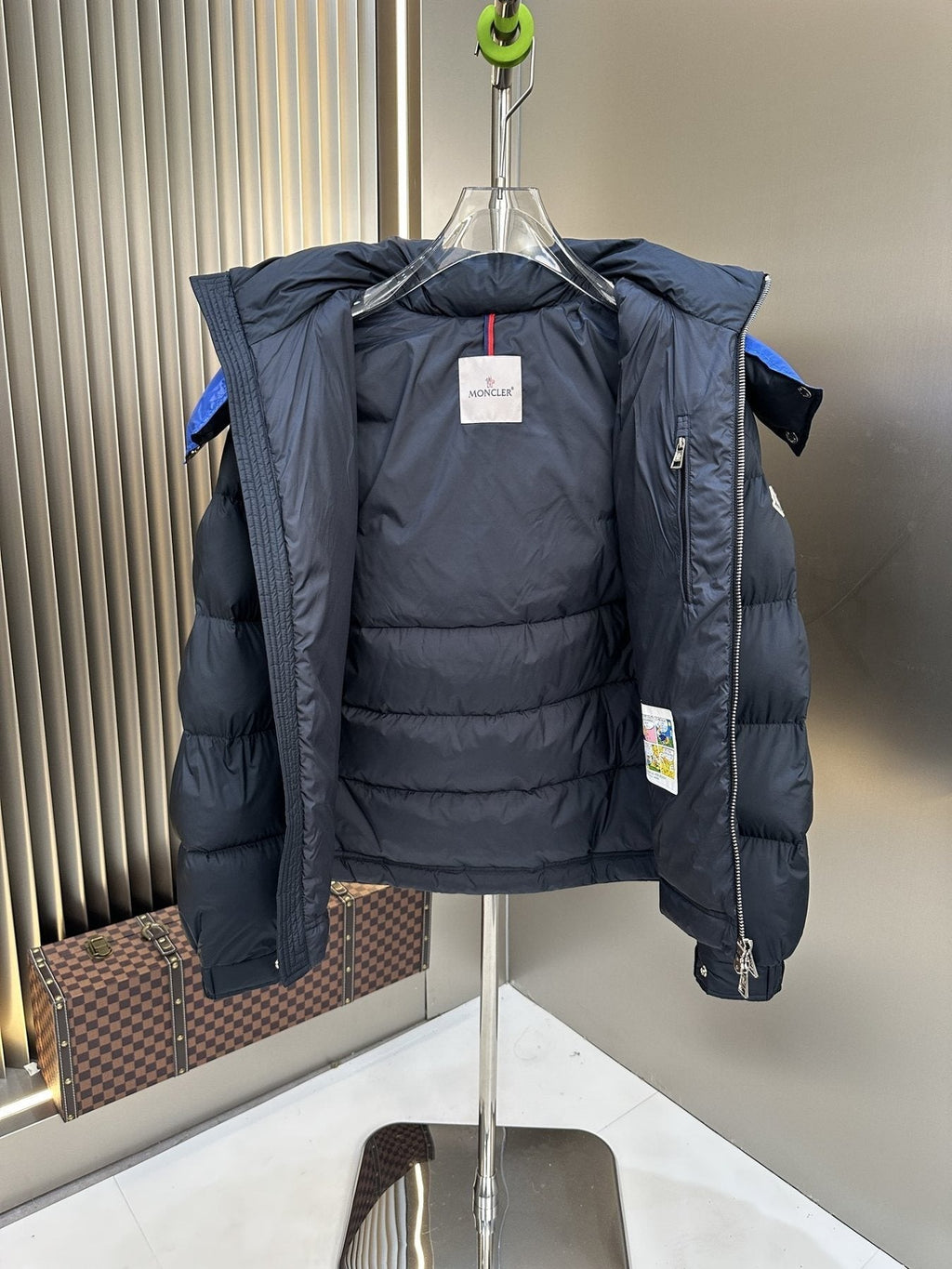 Moncler Short Down Coat — neck_label
