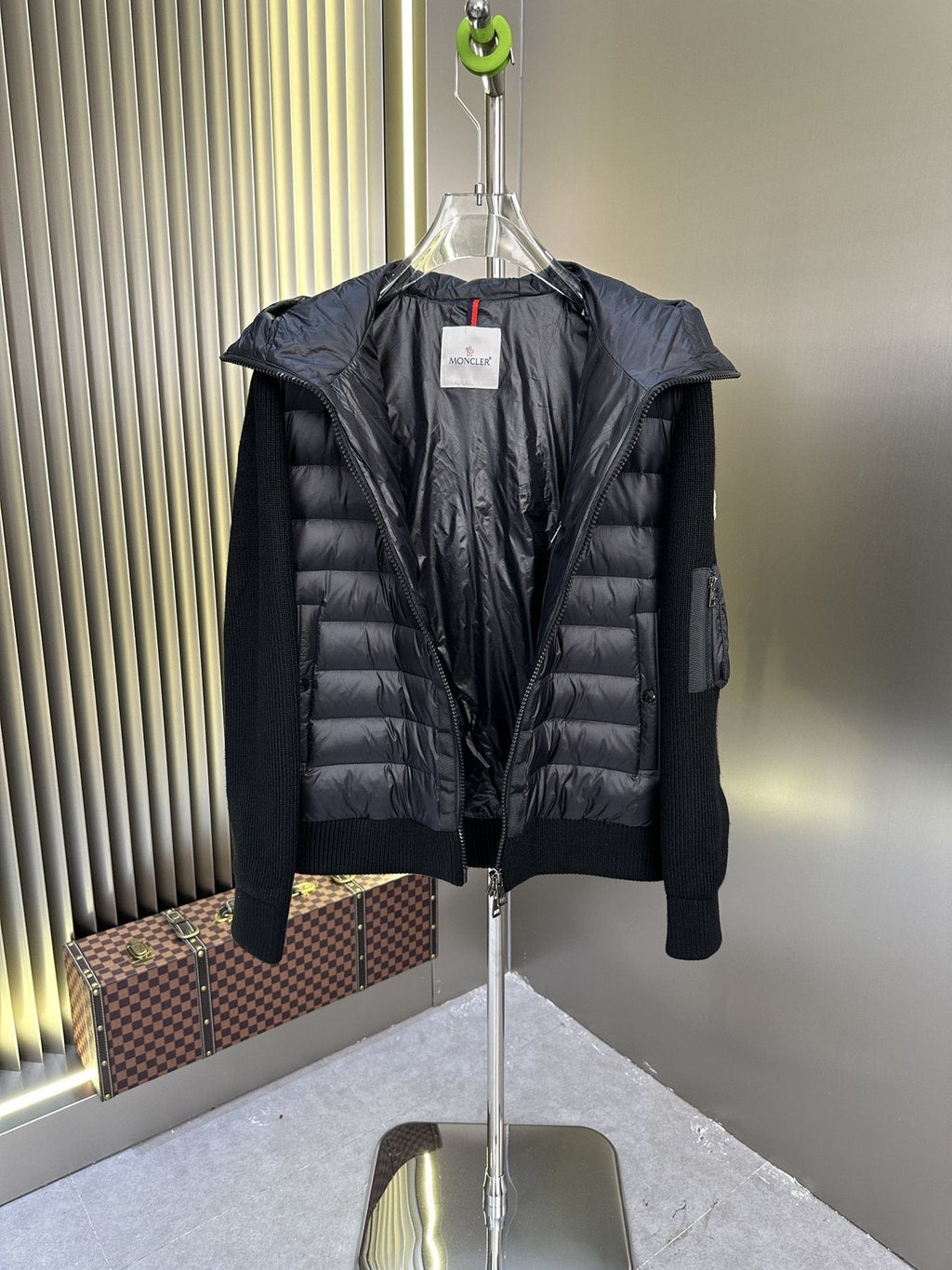 Moncler Hybrid Quilted Puffer Jacket — neck_label