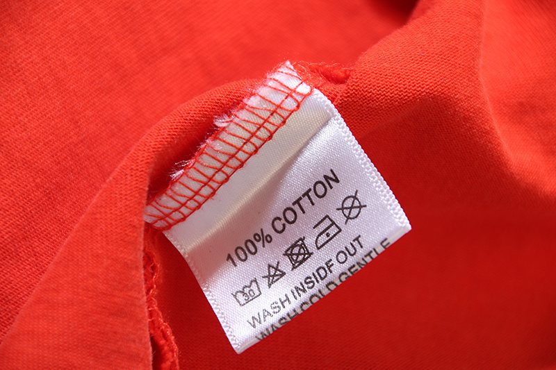 VALE USA Washed Graphic T-Shirt — neck_label