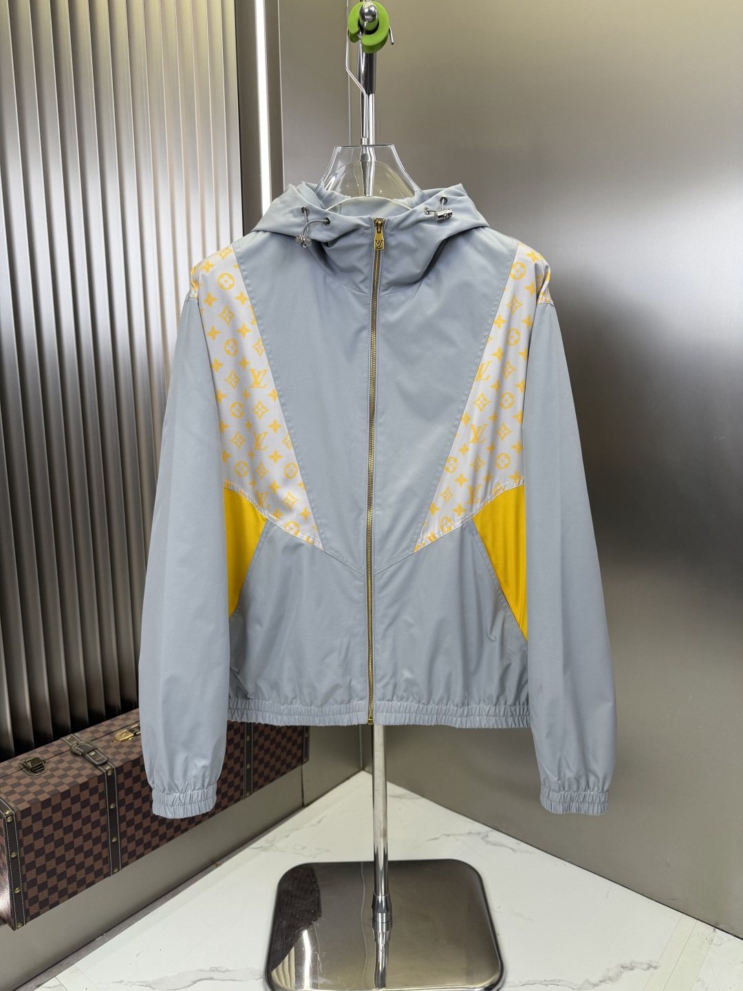2026 Original Jacket Light Blue Color-Block Hooded Windbreaker — hero