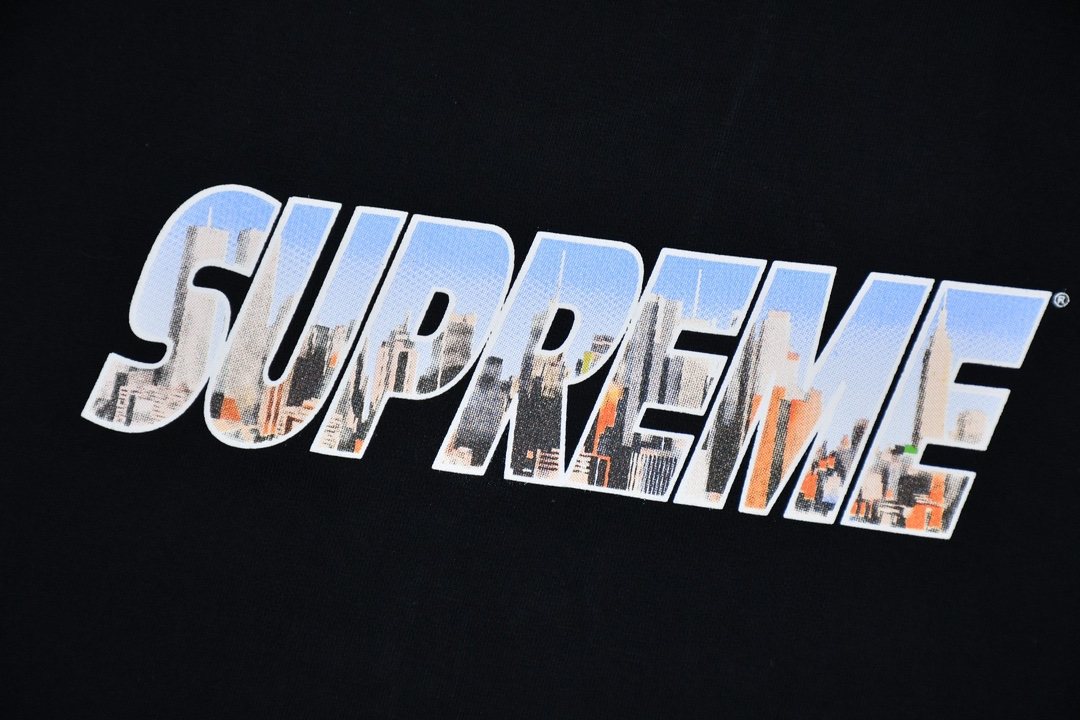 Supreme Gotham Skyline Graphic T-Shirt — fabric_closeup