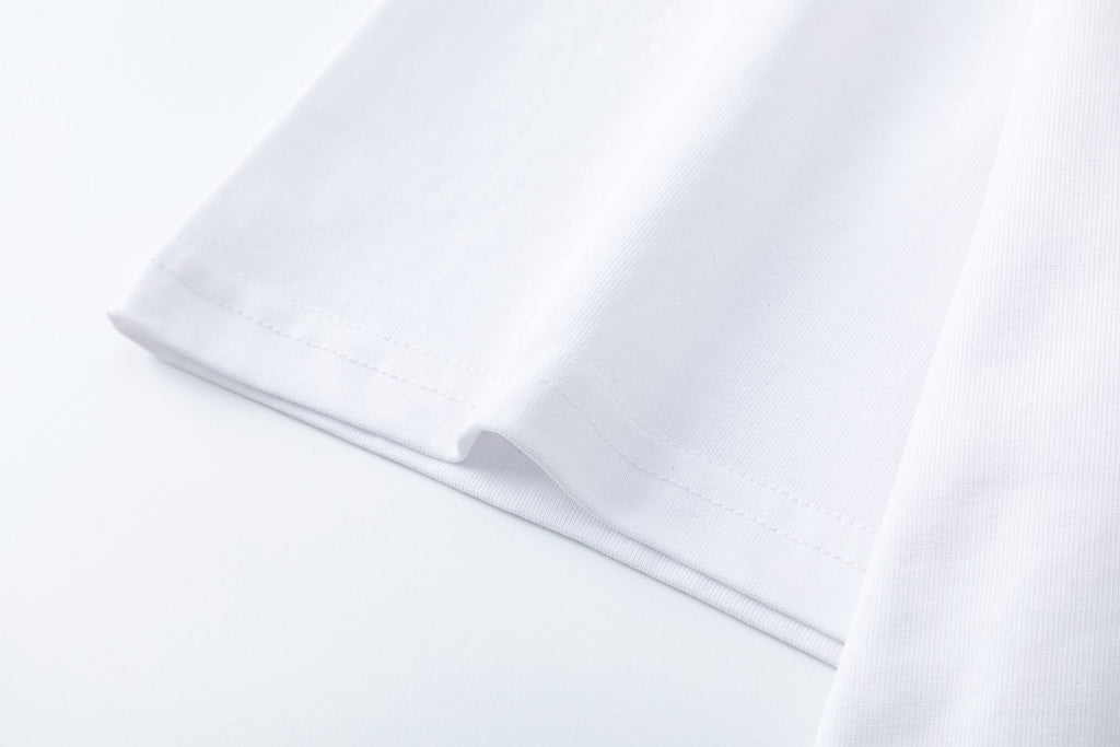 Supreme World Famous Short-Sleeve Graphic T-Shirt — fabric_closeup