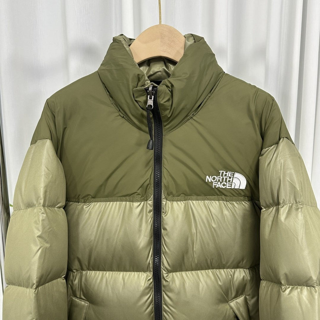 The North Face Color-Block Puffer Jacket — detail