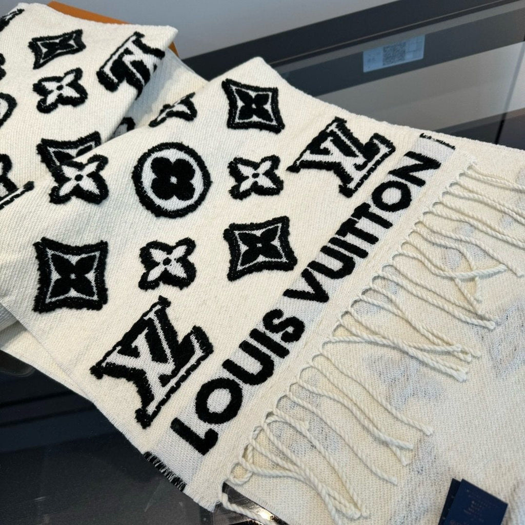 Louis Vuitton White and Black Graphic Scarf — detail
