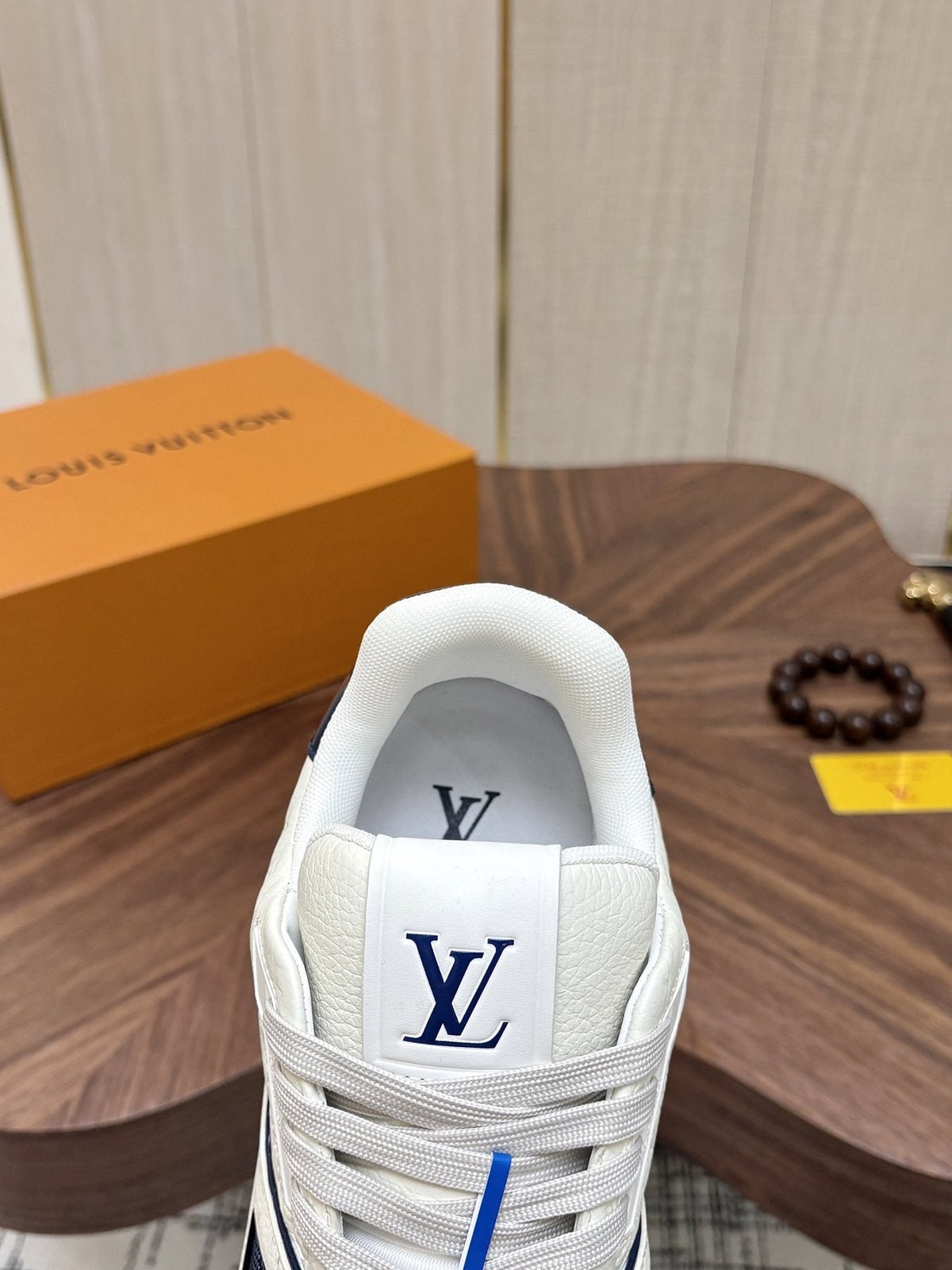 Louis Vuitton White & Navy Low-Top Sneakers — detail