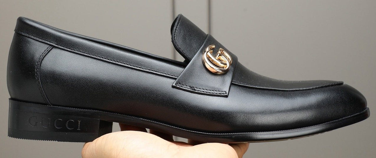 Gucci Black Logo-Hardware Loafers — front