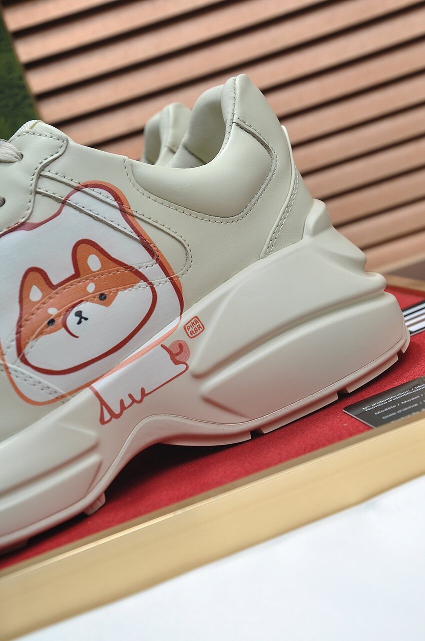 Gucci White Graphic Low-Top Sneakers — detail