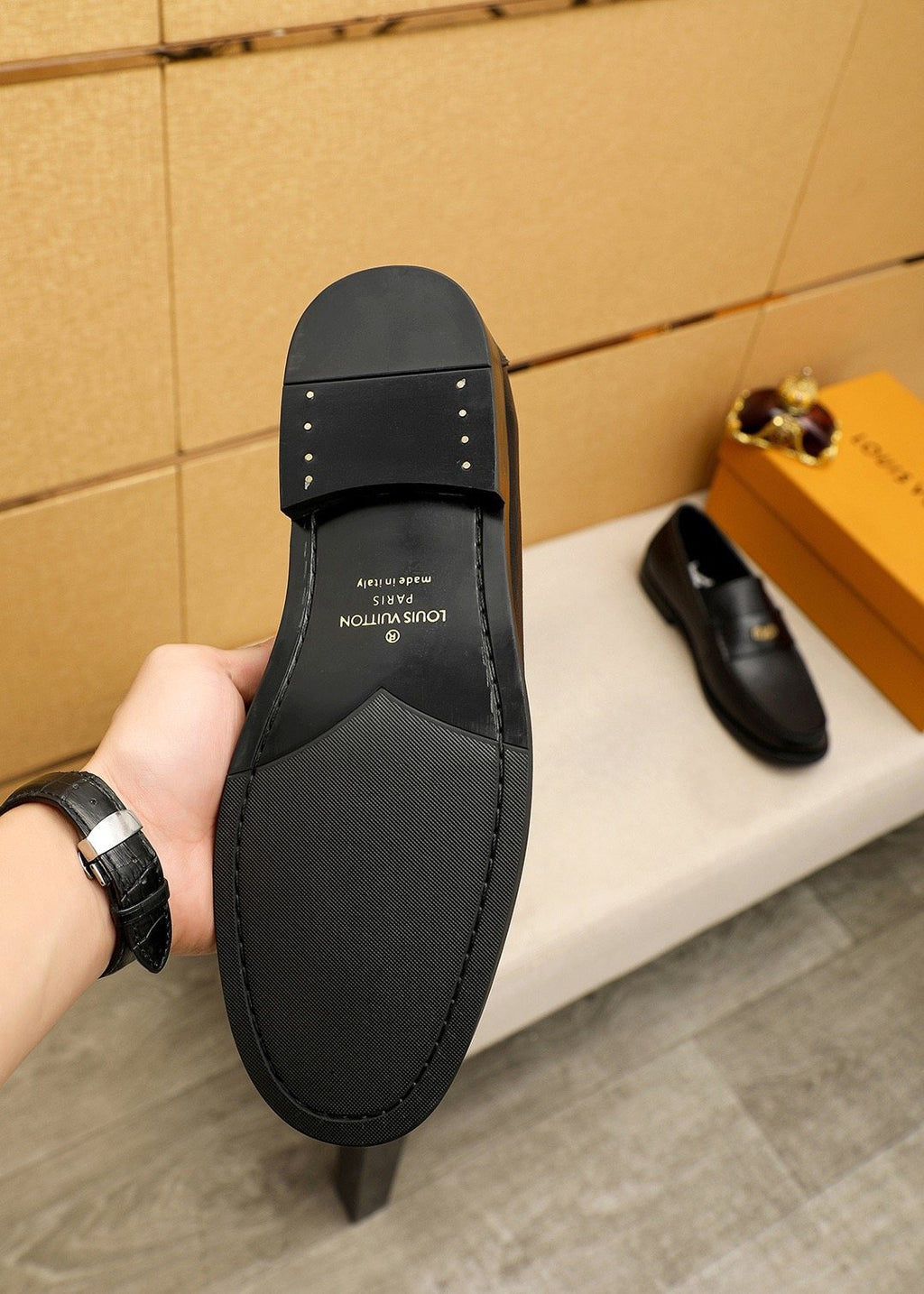 Louis Vuitton Black Textured Hardware Loafers — detail