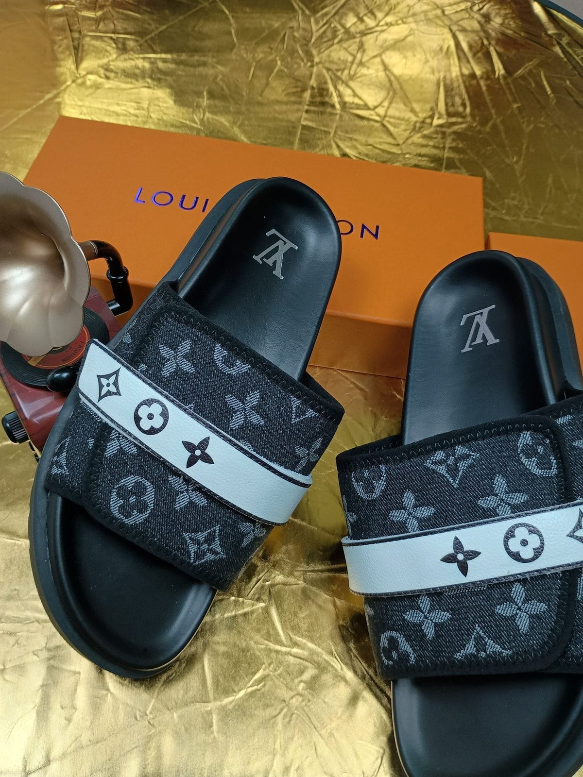 Louis Vuitton Black Graphic Band Slide Sandals — detail