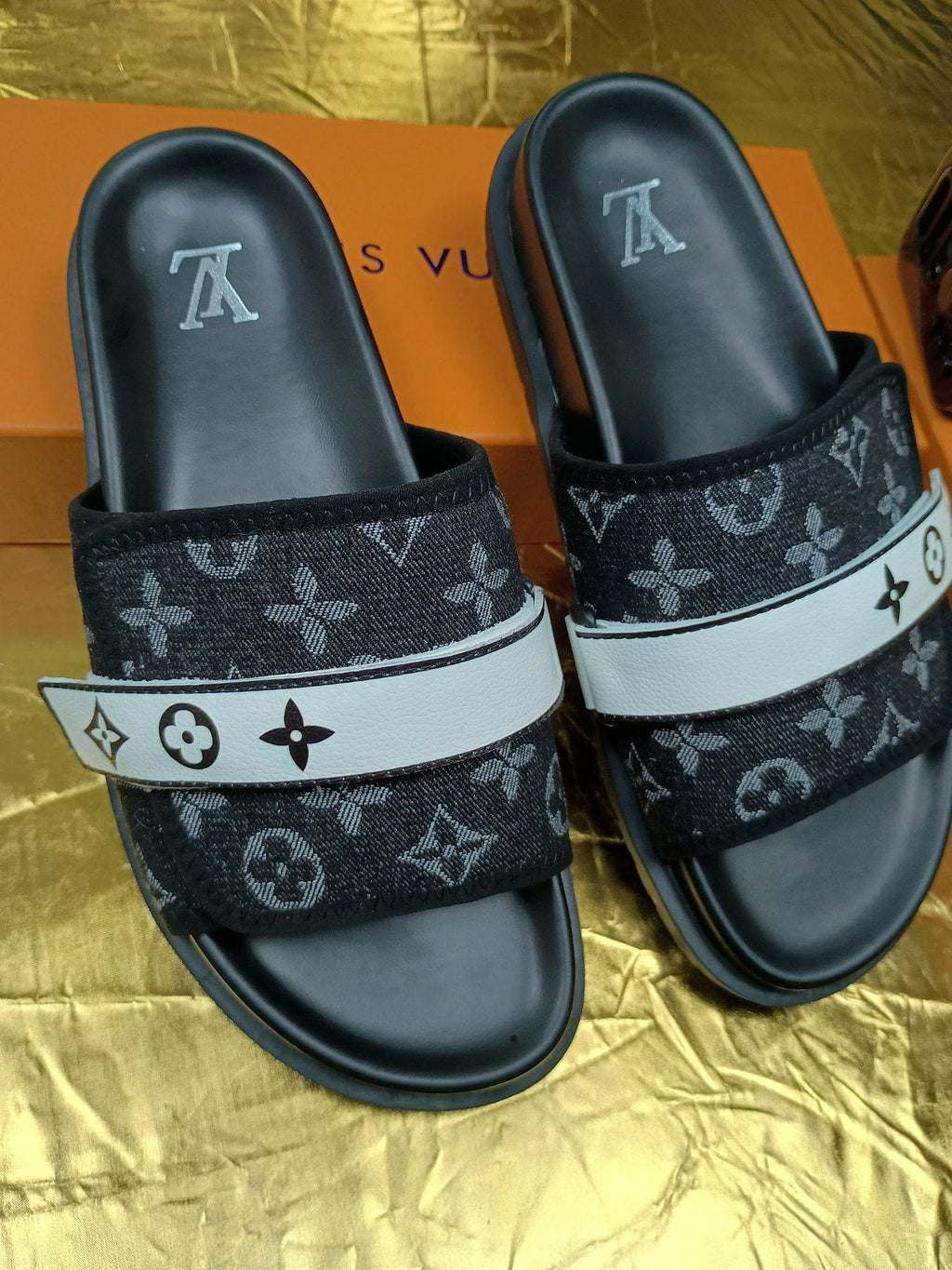 Louis Vuitton Black Graphic Band Slide Sandals — front