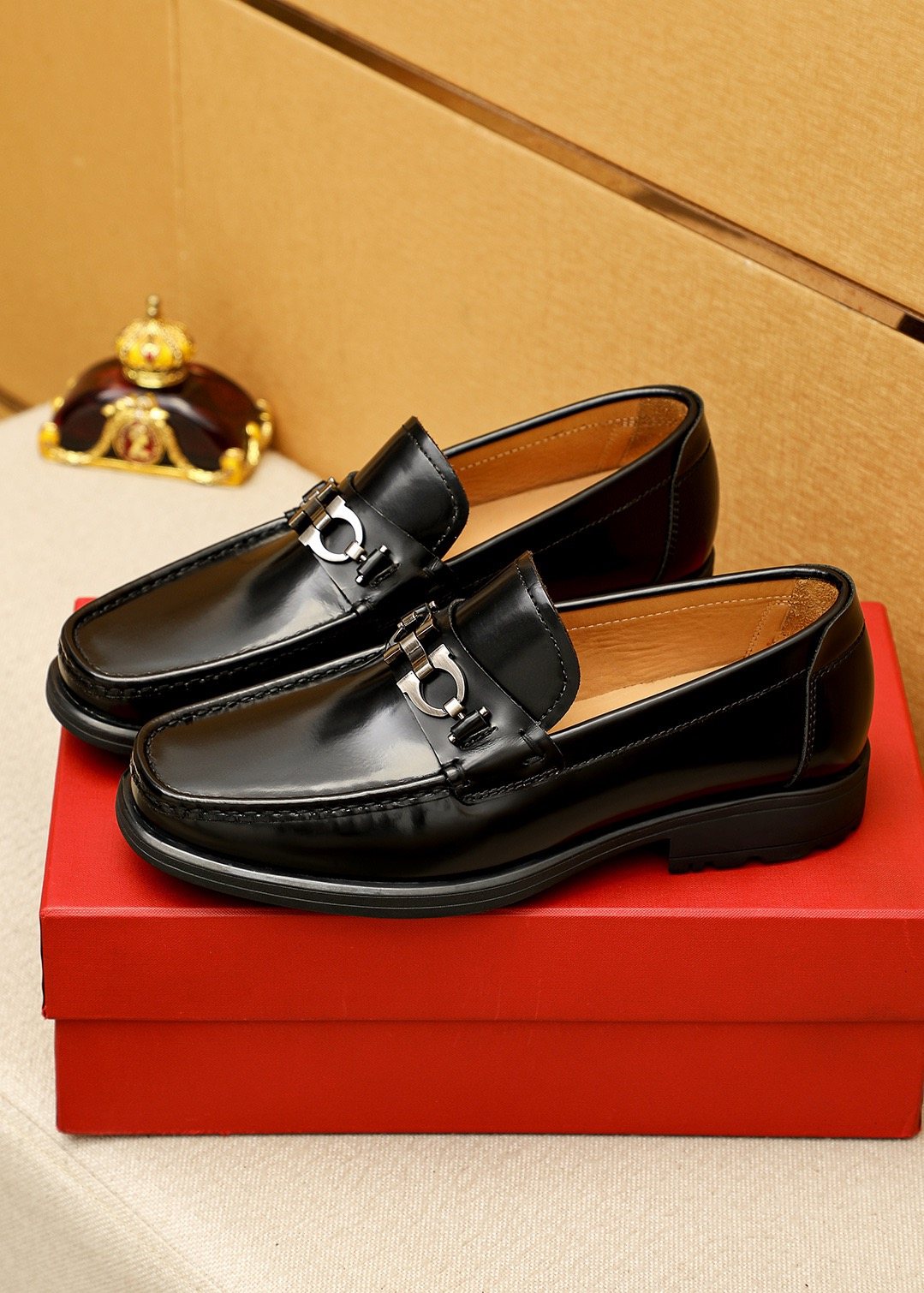 Ferragamo Black Bit Loafers — front