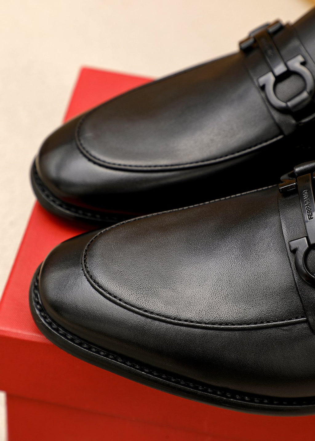 Ferragamo Black Leather Bit Loafers — detail