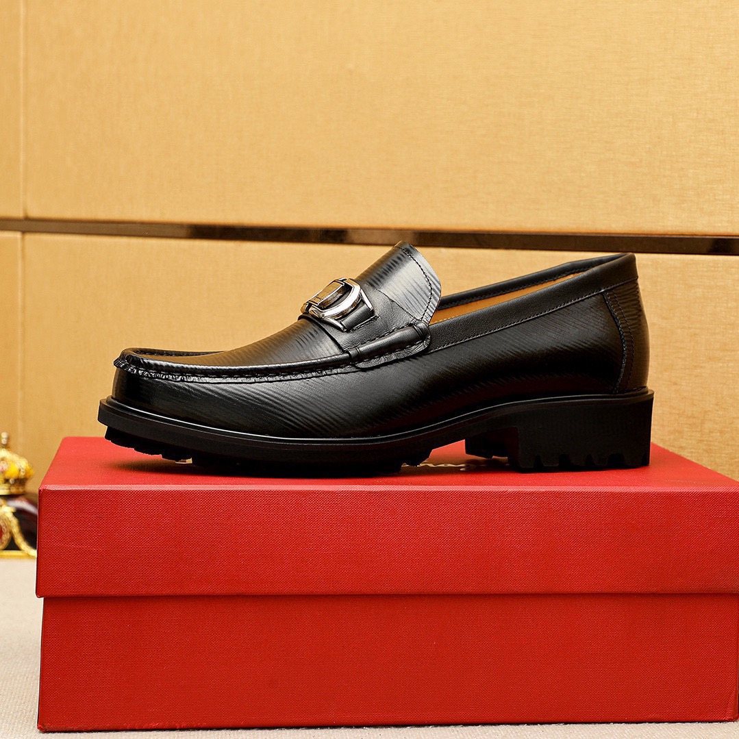 Ferragamo Black Textured Buckle Loafers — side
