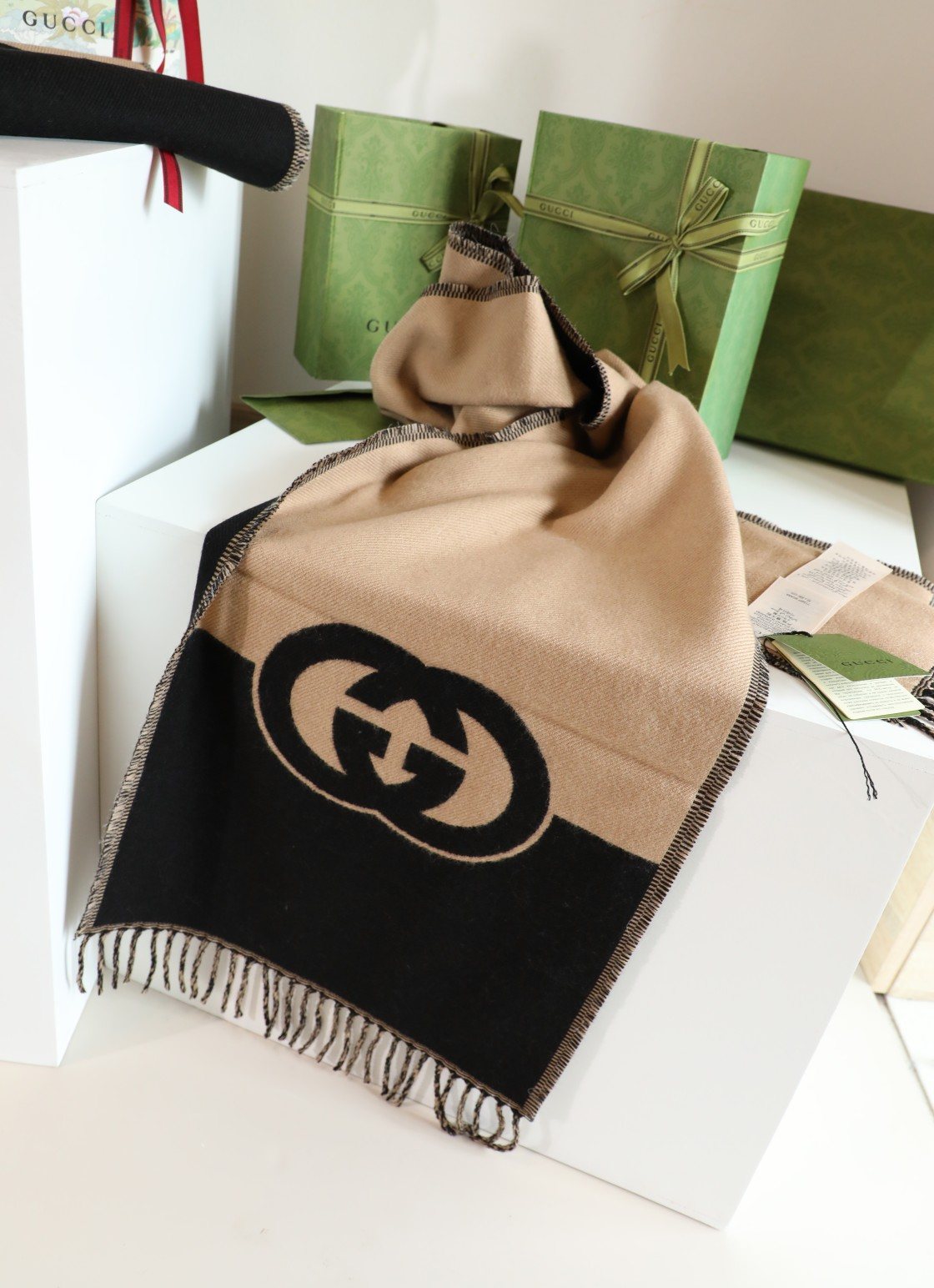 Gucci Beige and Black Fringed Scarf — detail