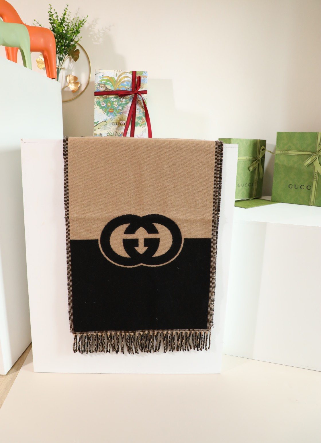 Gucci Beige and Black Fringed Scarf — front
