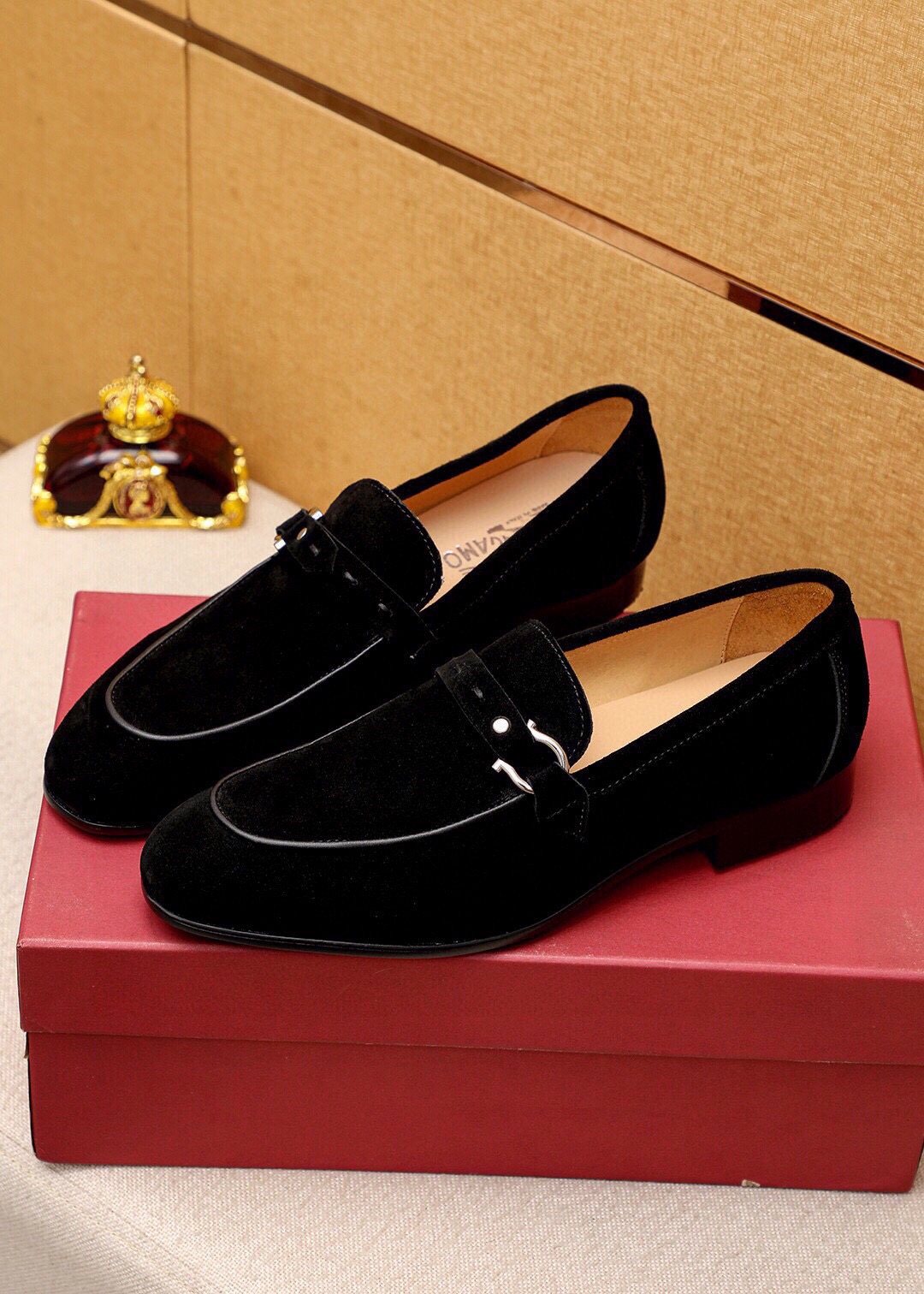 Ferragamo Black Hardware Loafers — front