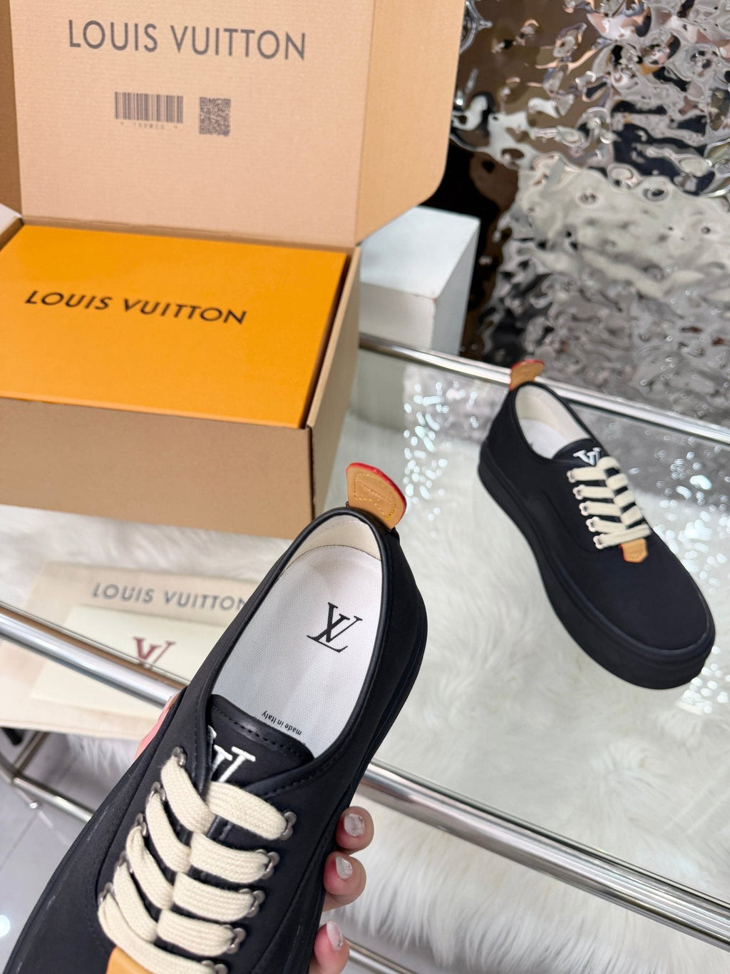 Louis Vuitton Black White-Lace Low-Top Sneakers — detail