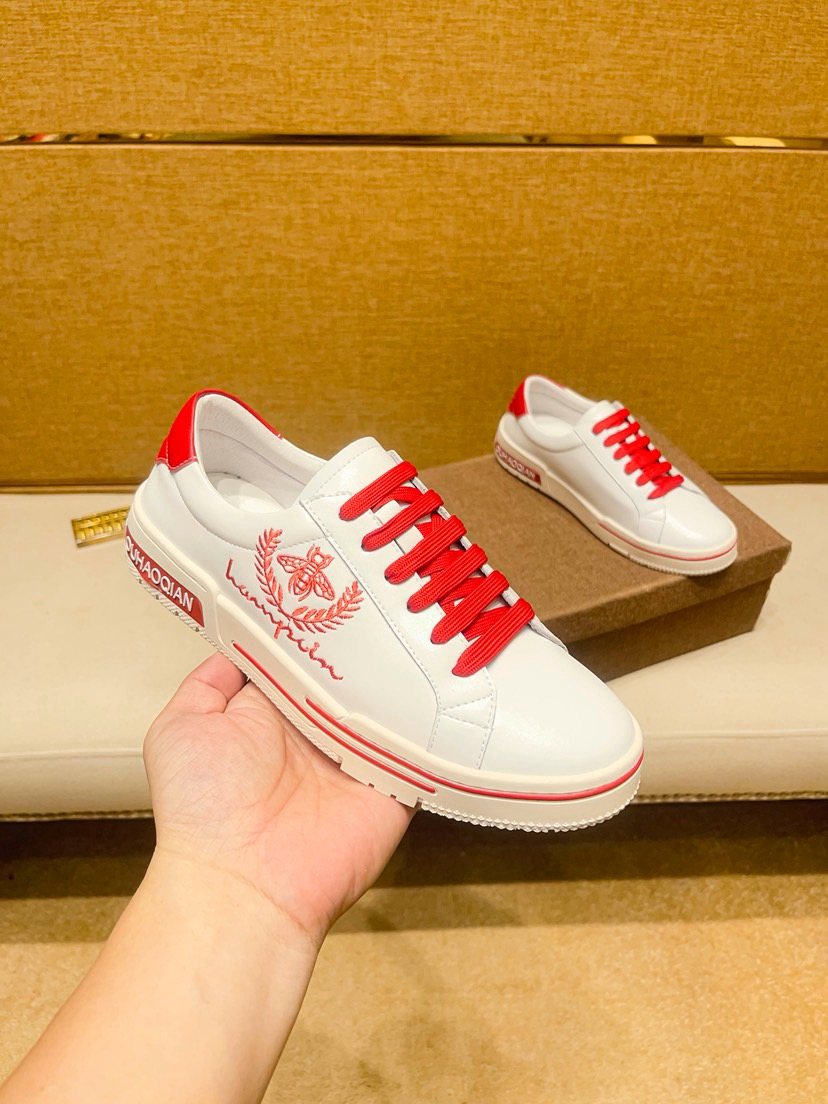 White & Red Graphic Low-Top Sneakers — front