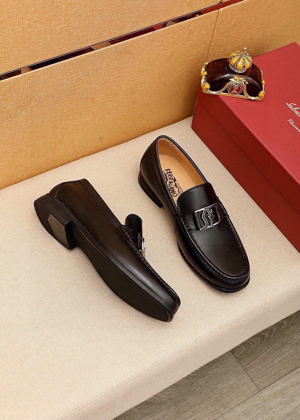 Ferragamo Black Metal Hardware Loafers — side