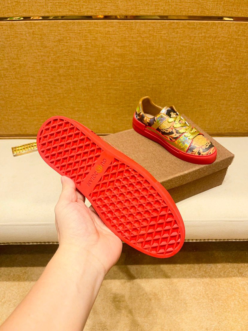 Yellow Graphic Print Low-Top Sneakers — detail