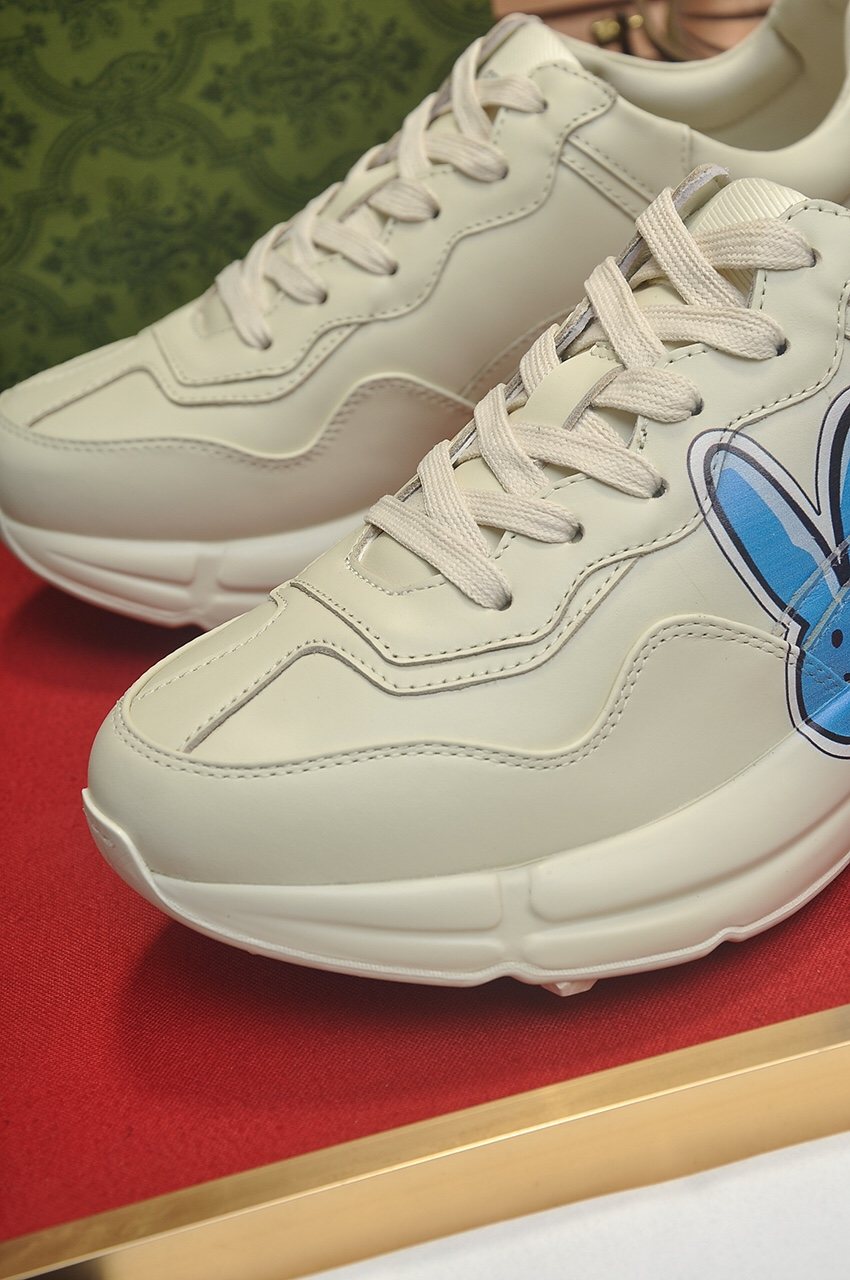Gucci Blue Graphic Sneakers — detail