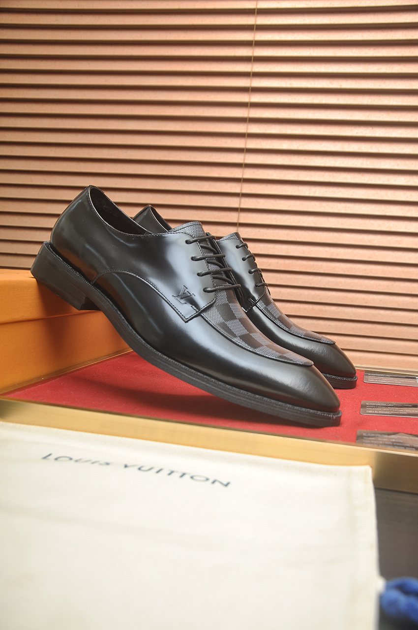 Louis Vuitton Checkerboard Lace-Up Dress Shoes — hero